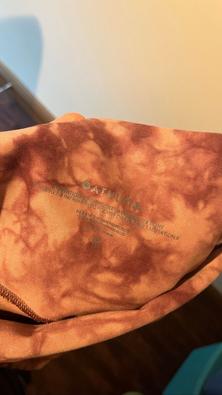 Athleta Salutation Stash Pocket II Tight Womens XS Maroon Tie Dye Excellent Yoga - Picture 6 of 6